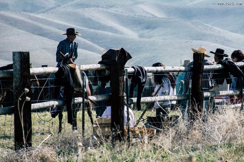 打扮酷帅的牛仔图片大全