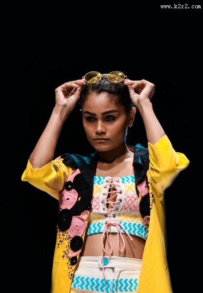 走秀的女模特图片大全