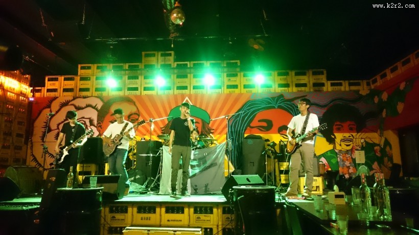 明星音乐演唱会现场图片