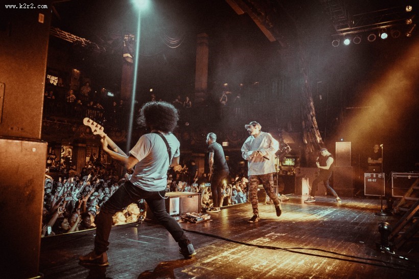 明星音乐演唱会现场图片