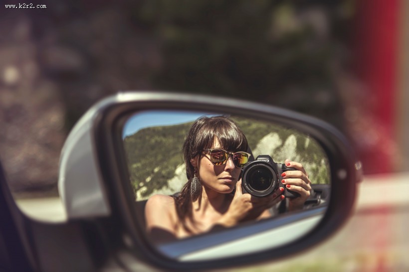 镜子里的美女图片大全