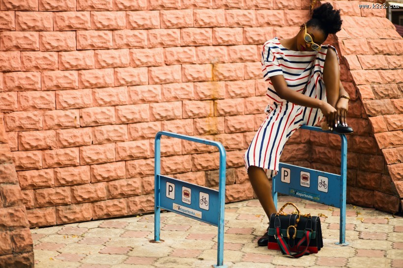 时尚的模特街拍图片