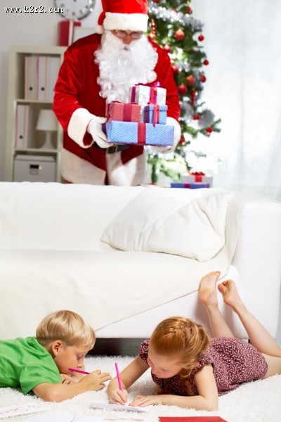 圣诞老人和可爱儿童图片大全