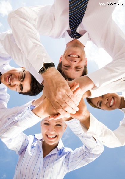 团结协作的商务团队图片