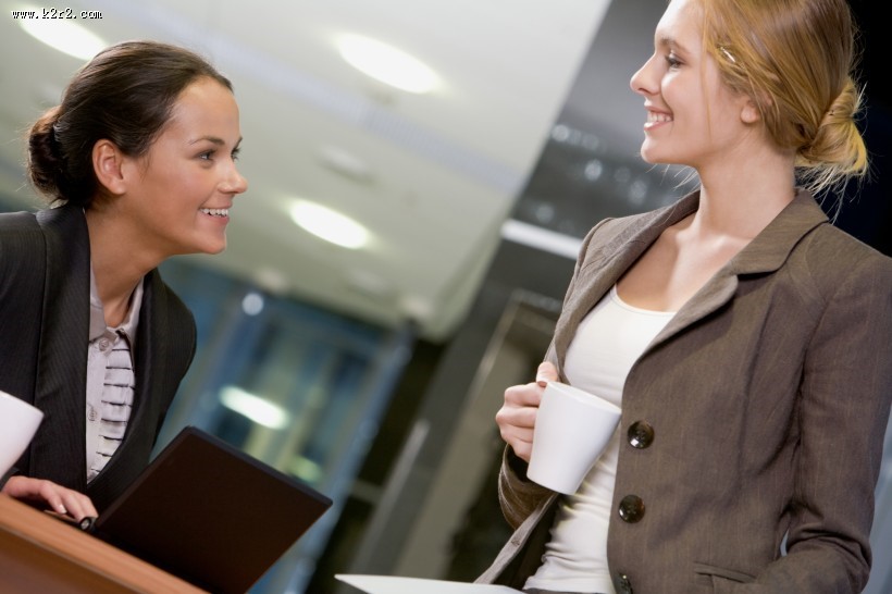 辛苦工作的白领丽人图片大全