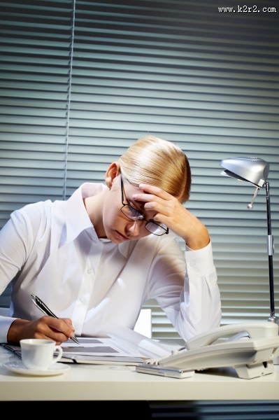 辛苦工作的白领丽人图片大全