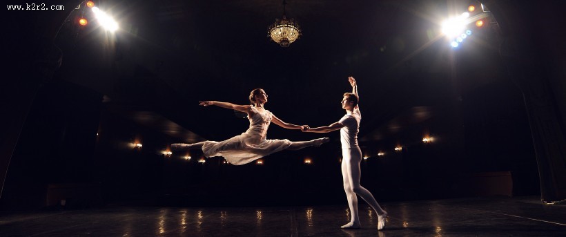 双人芭蕾舞表演图片