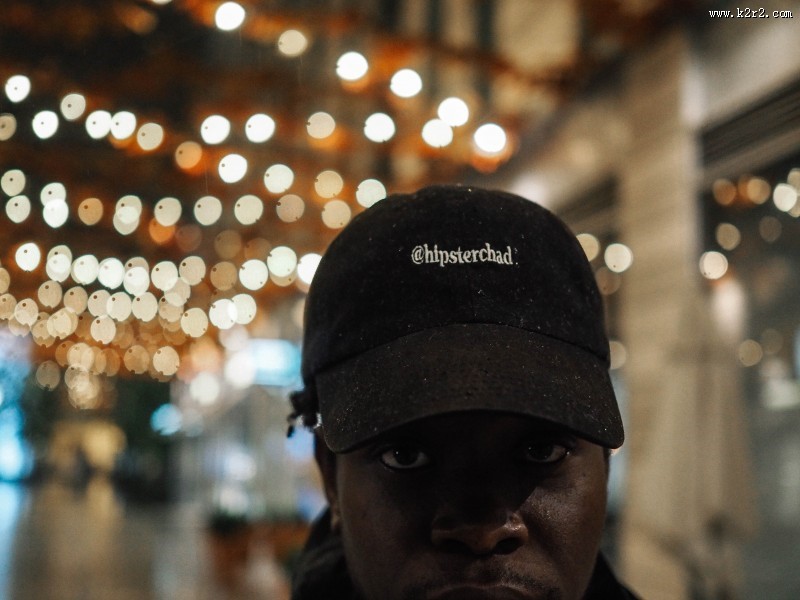 戴帽子的黑人男子图片