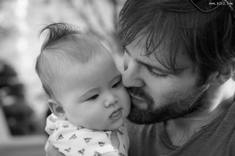 开心的父子图片