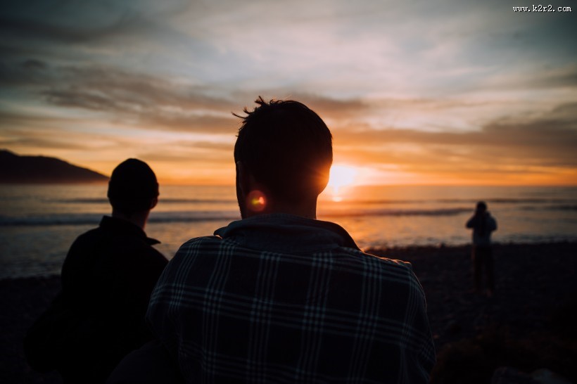 人物背影的图片