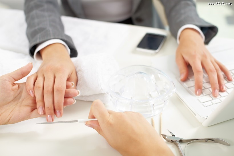 漂亮的指甲时尚美甲图片