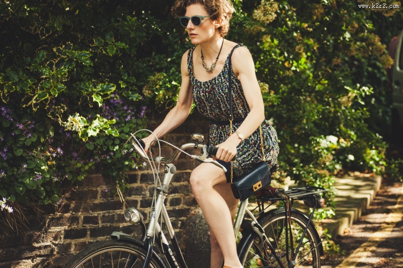 骑自行车的人图片大全