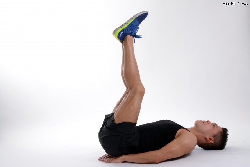 运动的男人图片