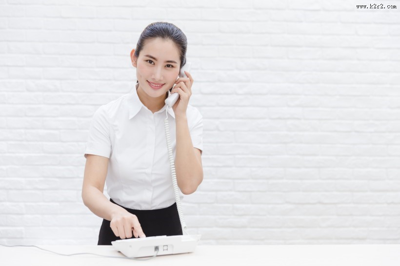 自信的职场女性白领图片