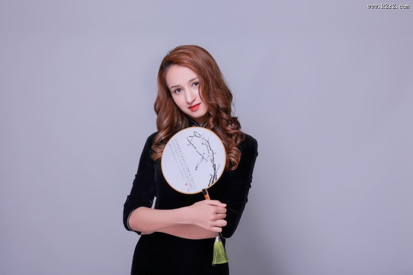 中国风旗袍欧美美女图片