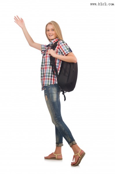 手拿旅行箱的美女图片大全