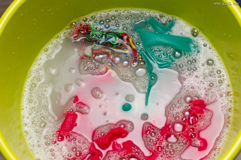 美女洗衣服图片