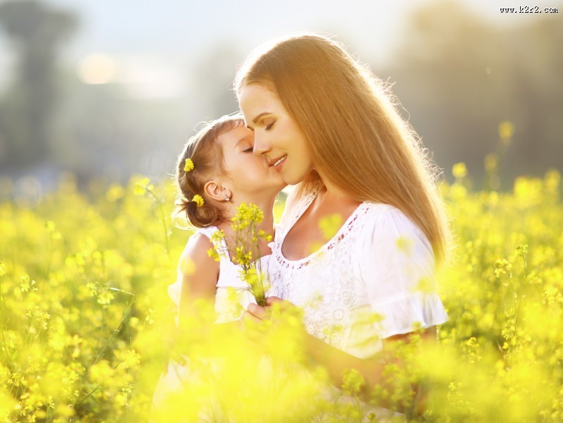 妈咪和宝宝在一起的图片