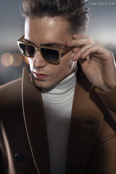 墨镜型男帅哥图片大全