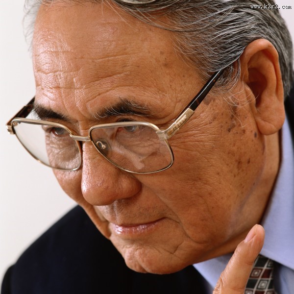 中老年成功男士图片