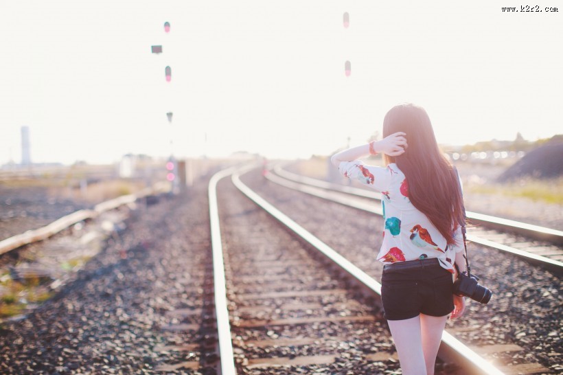 唯美女孩背影图片