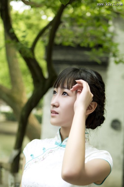 美艳旗袍美女图片