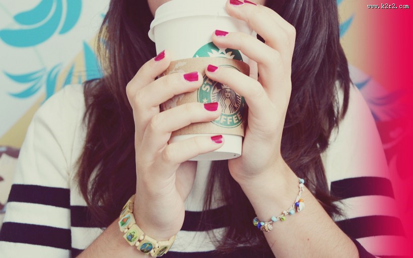 唯美涂指甲油的手图片