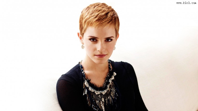 优雅魅力的短发女孩图片