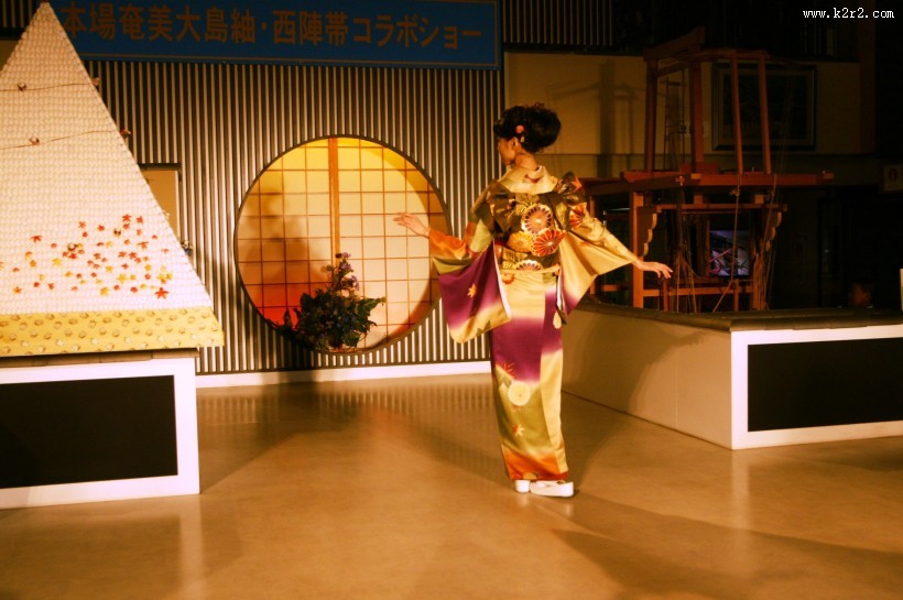 日本和服表演图片