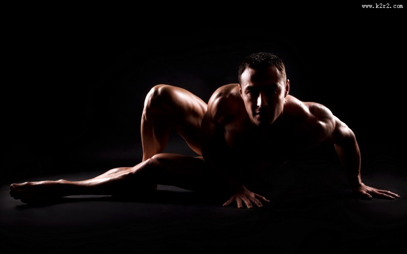 男性健美肌肉图片