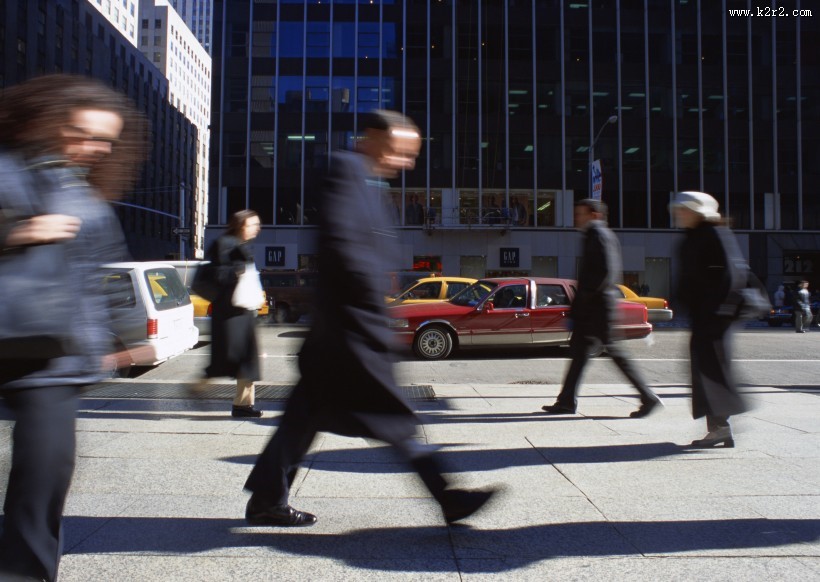 川流不息的街头图片