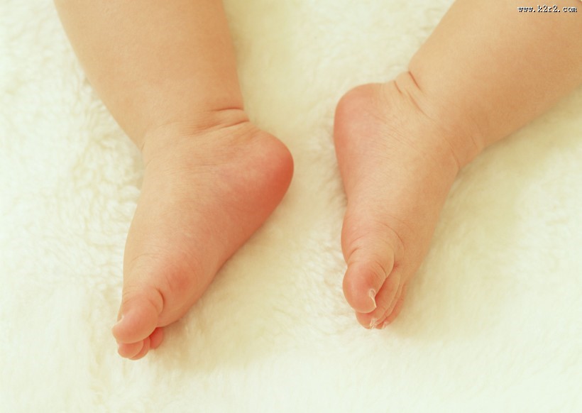 婴儿可爱的小脚图片