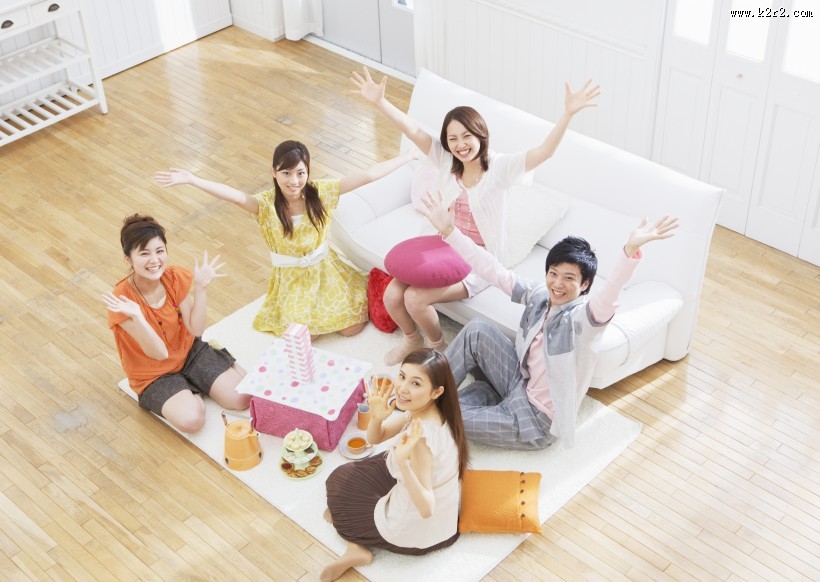 朋友聚会玩耍图片