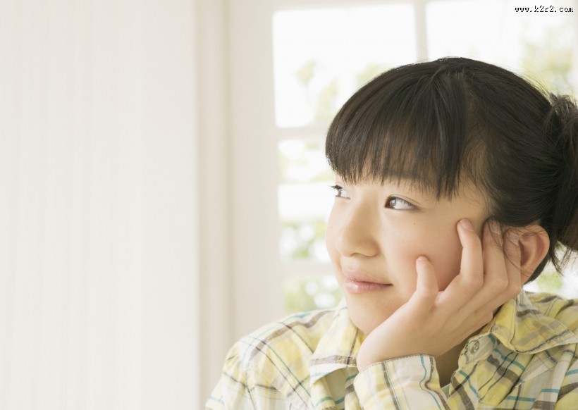 青少年学习上网图片