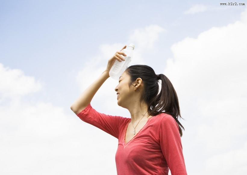 朋友户外野餐图片