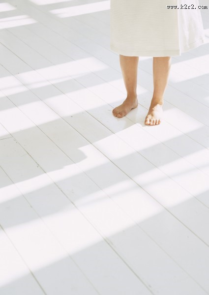 女性清晨洗漱图片大全