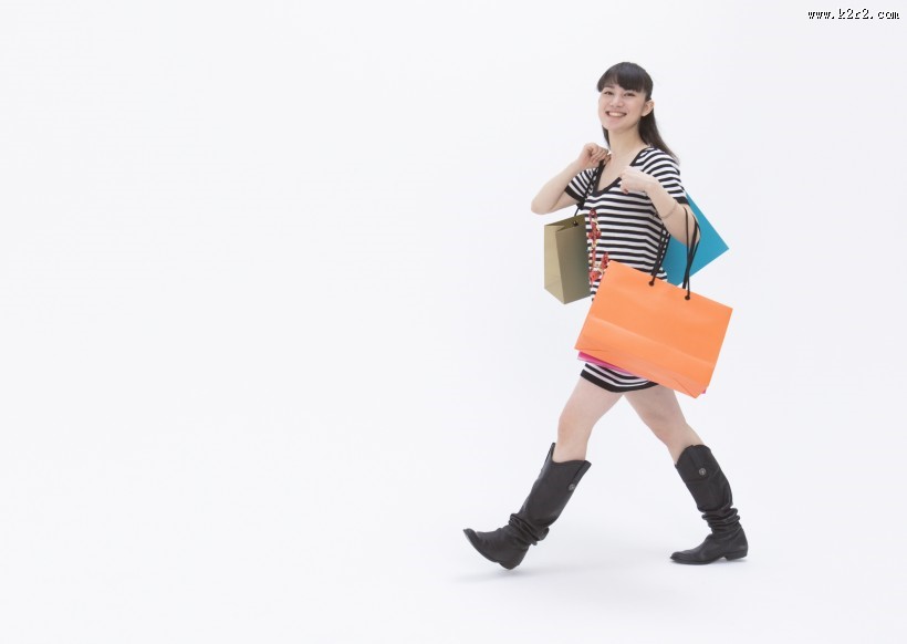 女性购物特写图片