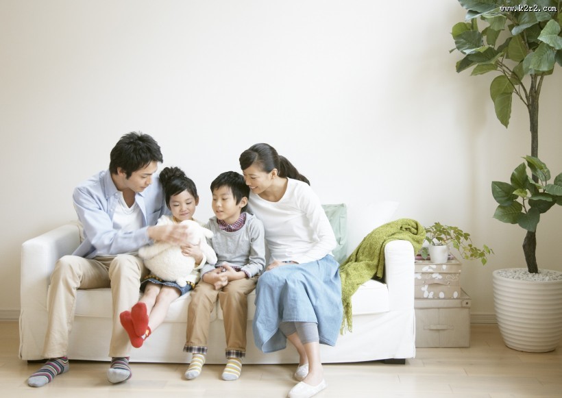 家庭温馨客厅图片