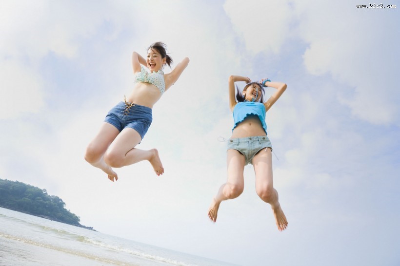 海滩女孩图片大全