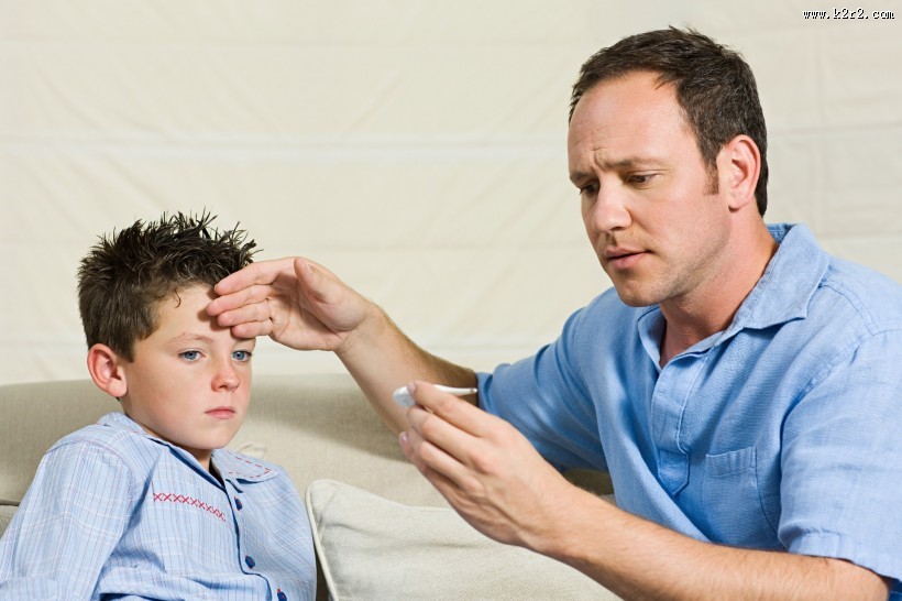 儿童生病受伤图片