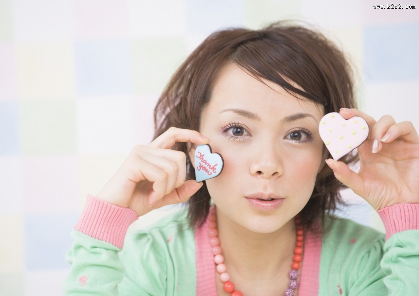 可爱女生和甜点美食图片大全