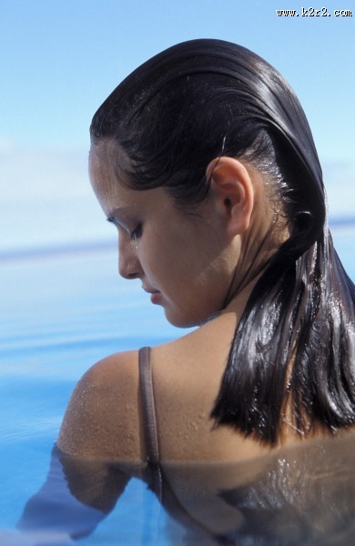 出水一瞬间图片