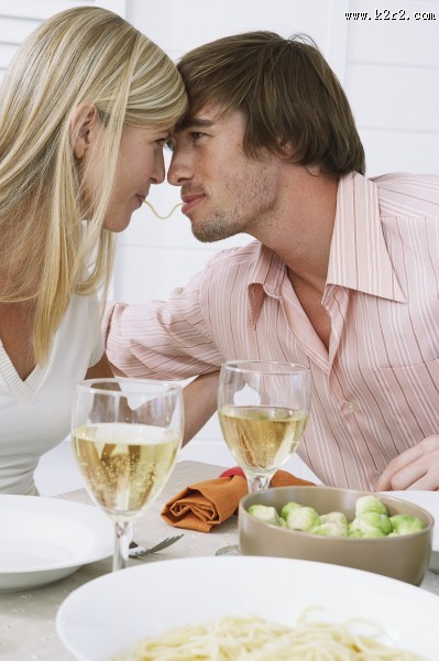 浪漫晚餐图片