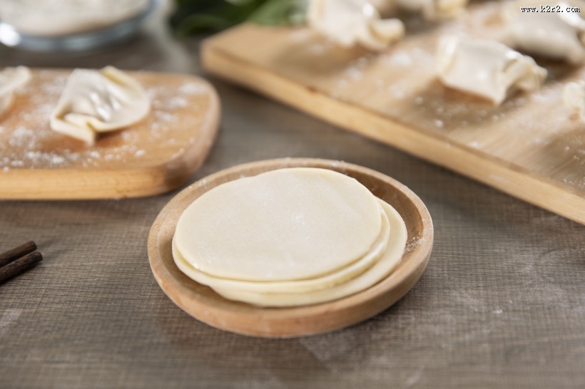 刚制作好美味的饺子图片