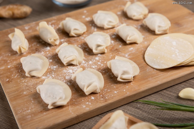 刚制作好美味的饺子图片
