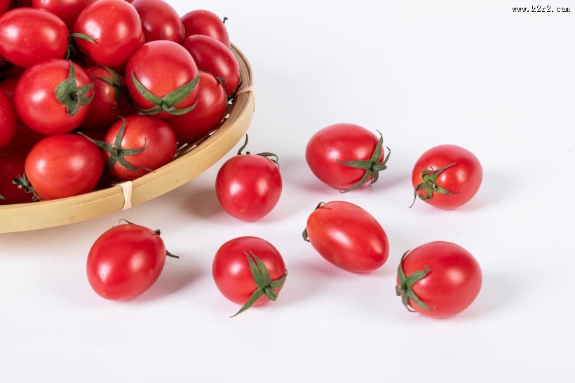 热情似火酸甜可口的圣女果图片