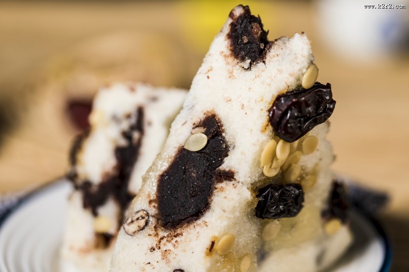 江浙沪风俗五颜六色的重阳节桂花糕图片