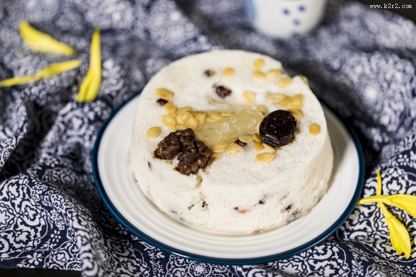 江浙沪风俗五颜六色的重阳节桂花糕图片