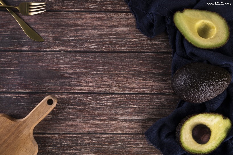 新鲜的牛油果图片