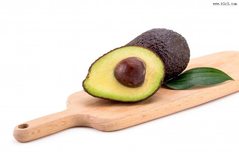 绿色营养牛油果图片